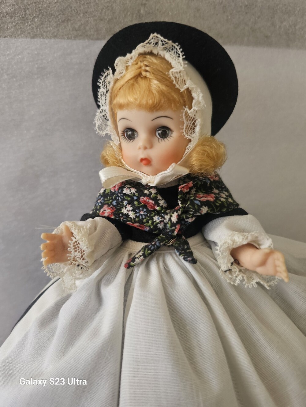 Great Britain Doll View 6
